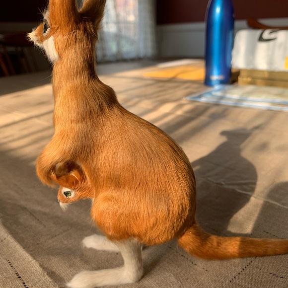 Vintage Kangaroo & Joey Goat Fur 8" - Picture 3 of 4